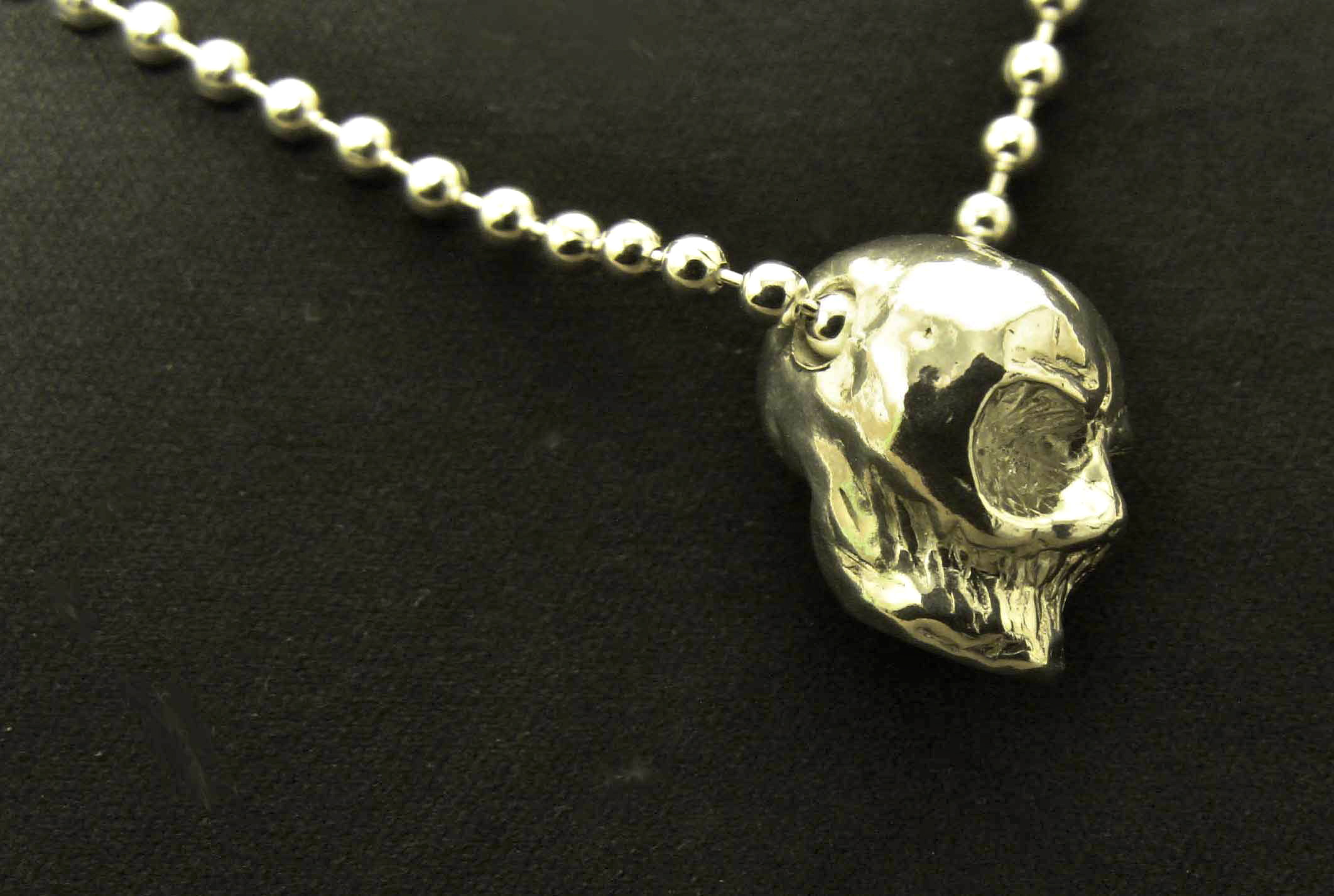 Ottawa_Silver_Jewelry_skull_pendant_style_denim